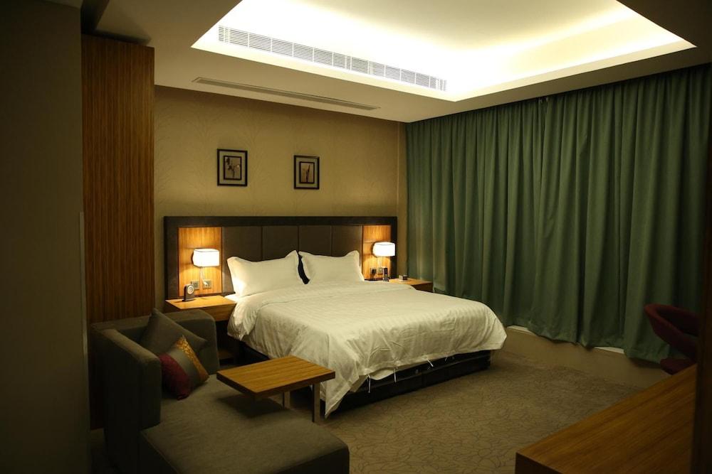 Hotel Quetzal 3*